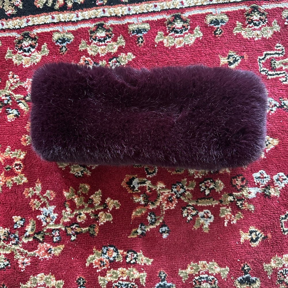 NWT Surell faux fur headband